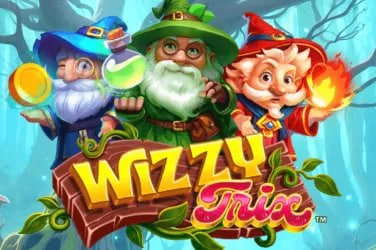 Pemain esports kompetitif sibuk bermain game dalam turnamen besar di Indonesia